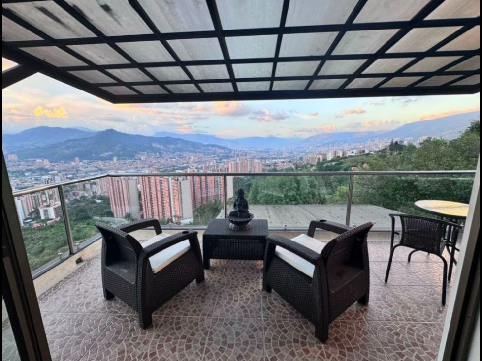 Casa en venta Antioquia Sabaneta Betania 500 m2 Habitaciones 4 Baños 6 Garajes 8 Precio $2500000000