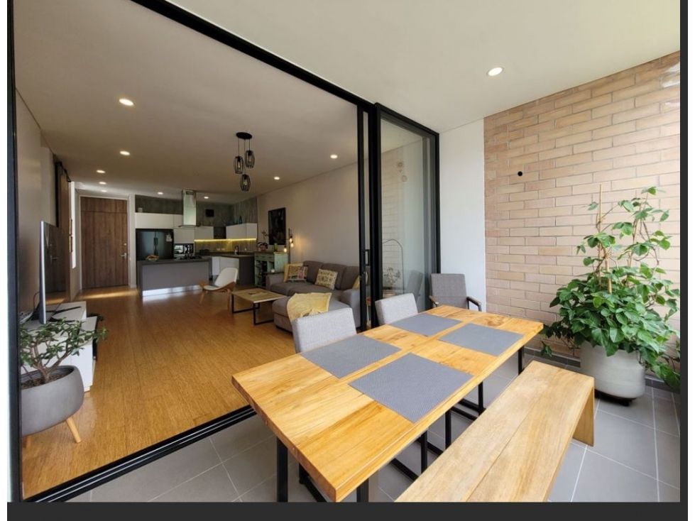 Apartamento en venta Antioquia Envigado Envigado 272 m2 Habitaciones 3 Baños 5 Garajes 3 Precio $1850000000