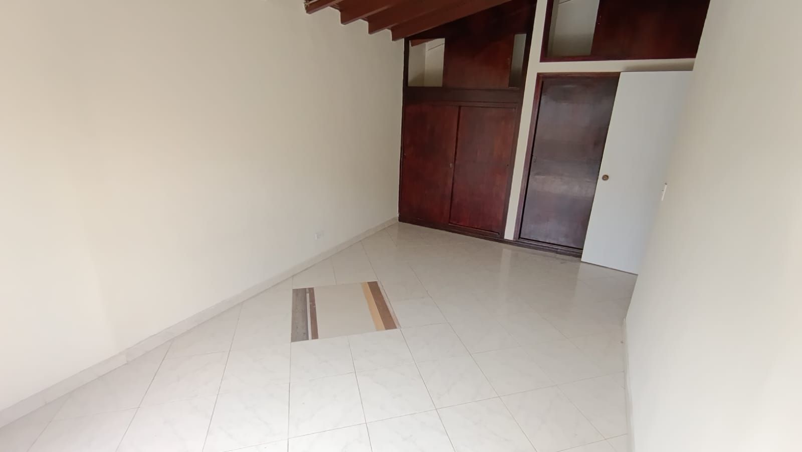 Apartamento en arriendo Antioquia Medellín Belen 80 m2 Habitaciones 2 Baños 2 Garajes 1 Precio $2700000