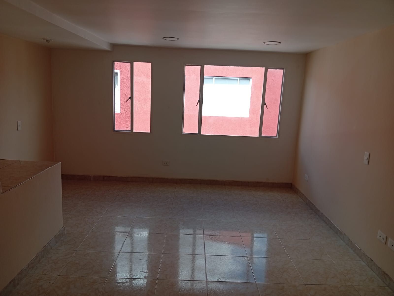 Casa en arriendo Cundinamarca Bogotá Villa Del Mar 42 m2 Habitaciones 3 Baños 2 Garajes 0 Precio $1300000