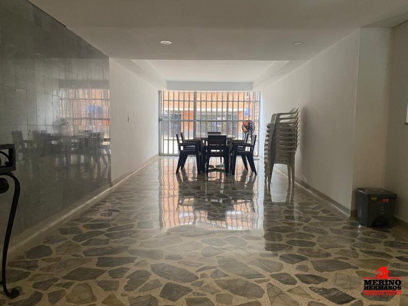 Oficina en arriendo Antioquia Envigado Zona Centro 34 m2 Habitaciones 0 Baños 1 Garajes 0 Precio $1750000