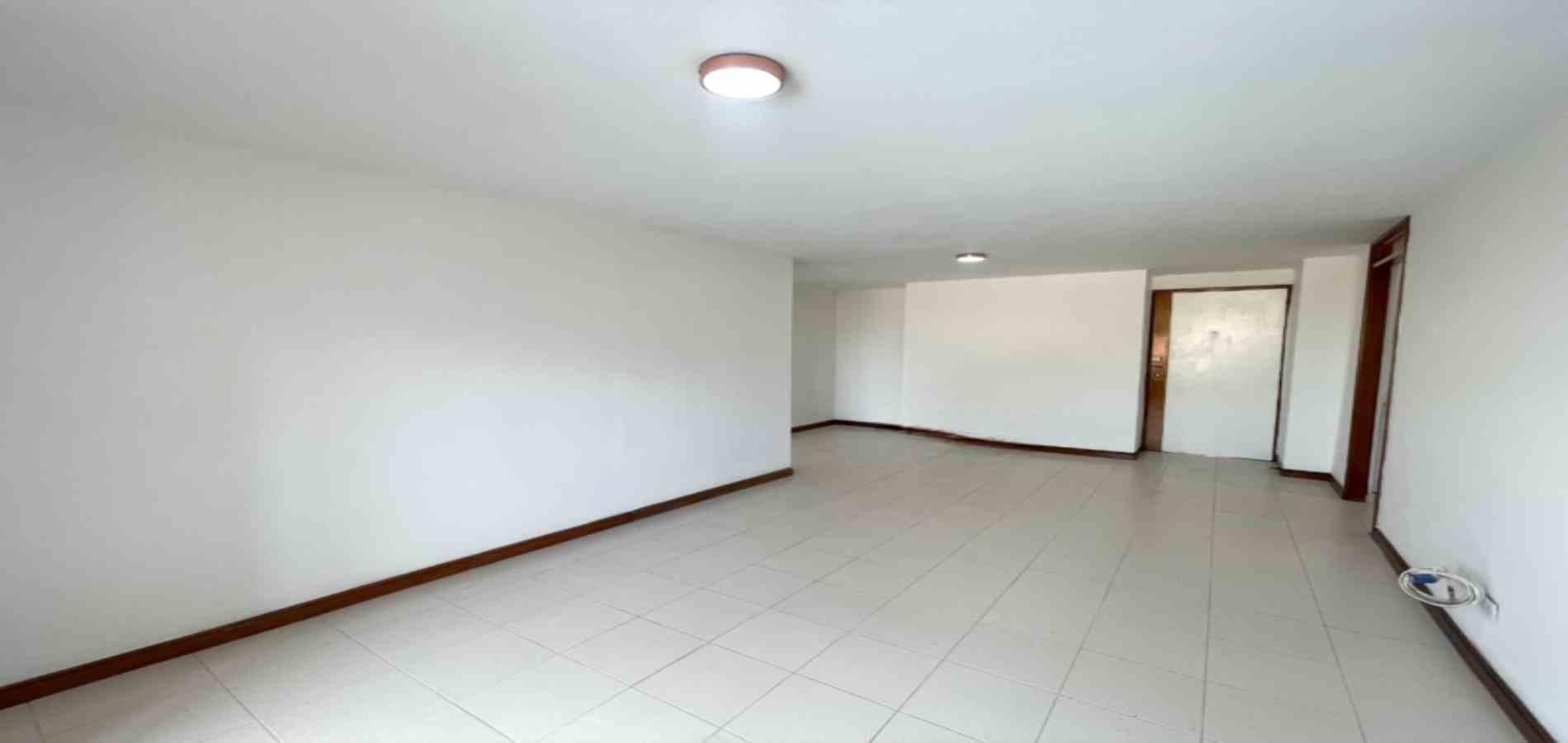 Apartamento en arriendo Antioquia Medellín Las Playas 100 m2 Habitaciones 5 Baños 3 Garajes 1 Precio $3500000