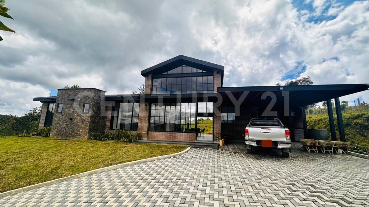 Casa en venta Antioquia El Retiro El Retiro 282 m2 Habitaciones 3 Baños 4 Garajes 2 Precio $2860000000