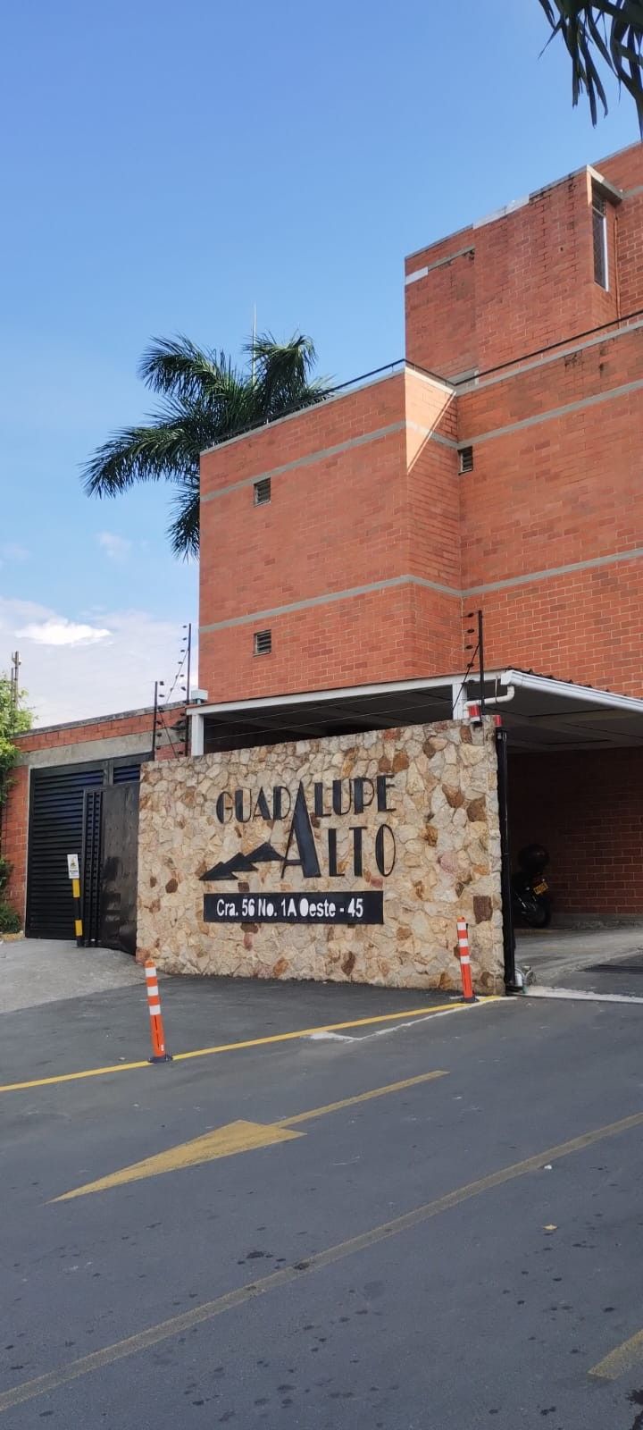 Apartamento en venta Valle Del Cauca Cali Sector La Luisa Bella Suiza 110 m2 Habitaciones 3 Baños 4 Garajes 2 Precio $500000000