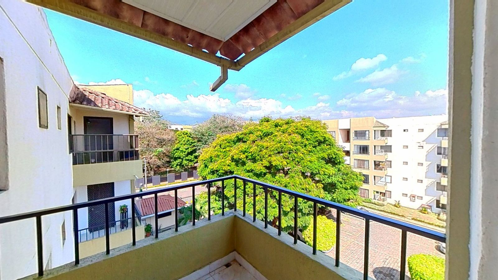 Apartamento en venta Valle Del Cauca Cali El Ingenio 80 m2 Habitaciones 3 Baños 3 Garajes 1 Precio $302000000