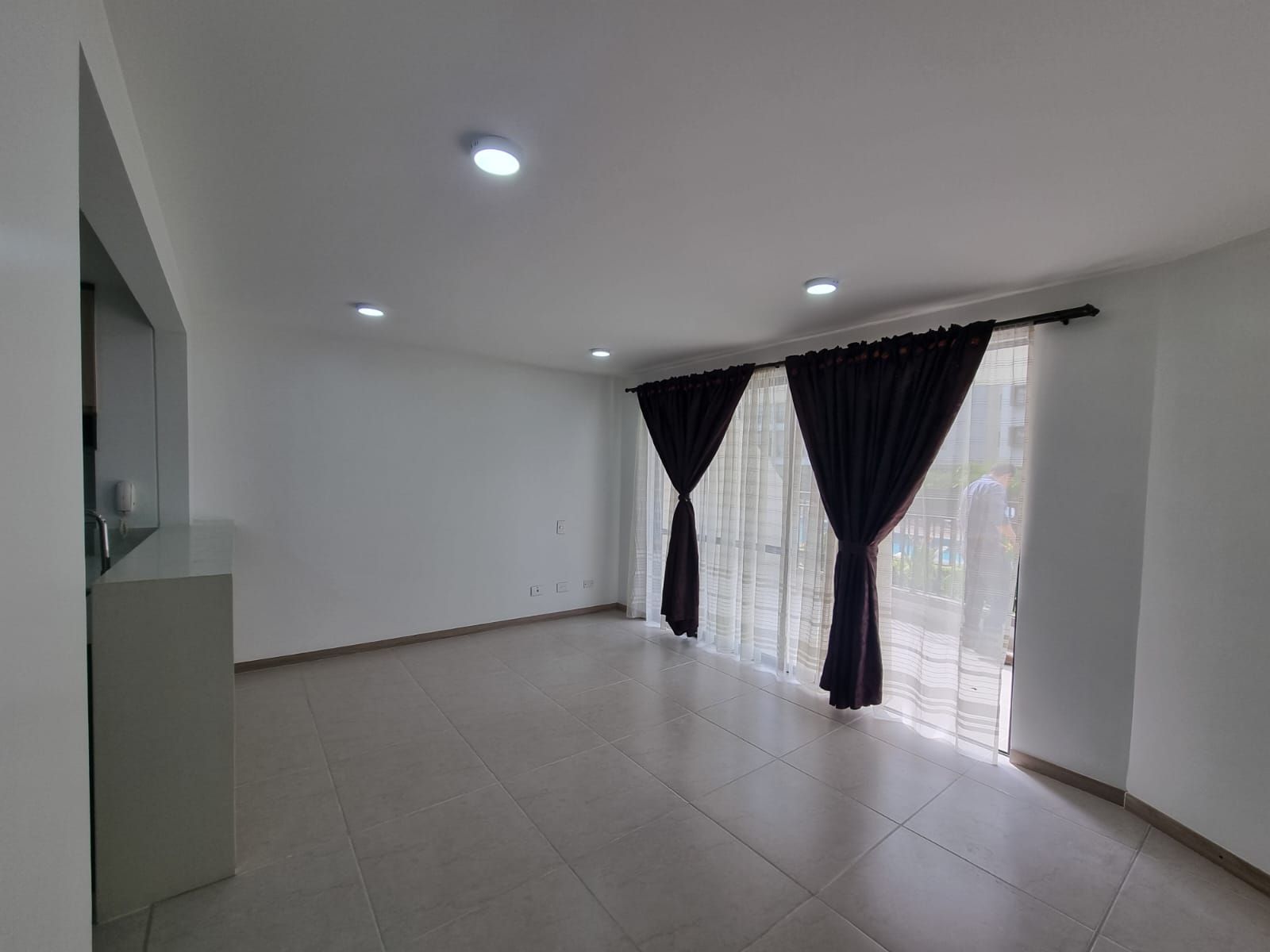 Apartamento en arriendo Valle Del Cauca Cali Lili 80 m2 Habitaciones 2 Baños 2 Garajes 1 Precio $2400000