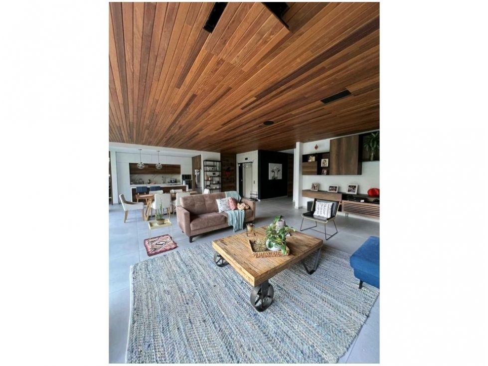 Apartamento en venta Antioquia Medellín Castropol 250 m2 Habitaciones 4 Baños 5 Garajes 3 Precio $3100000000