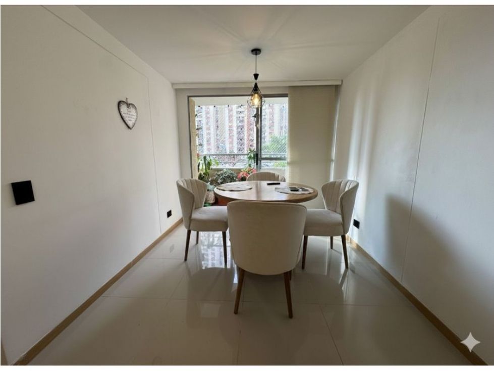 Apartamento en venta Antioquia Itagüí Itagüí 76 m2 Habitaciones 3 Baños 2 Garajes 1 Precio $470000000