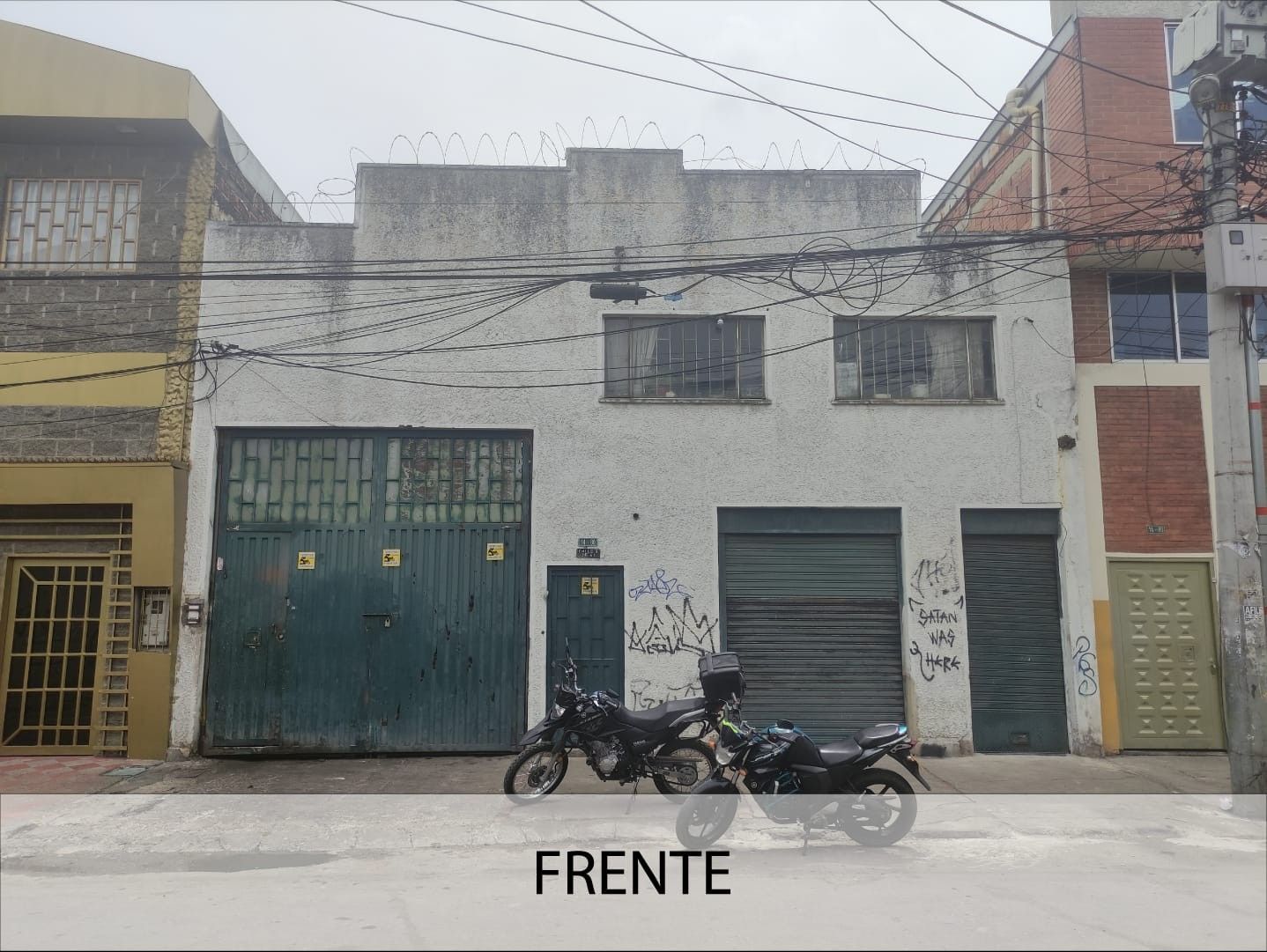 Bodega en venta Cundinamarca Bogotá Eduardo Santos 450 m2 Habitaciones 0 Baños 3 Garajes 3 Precio $1500000000