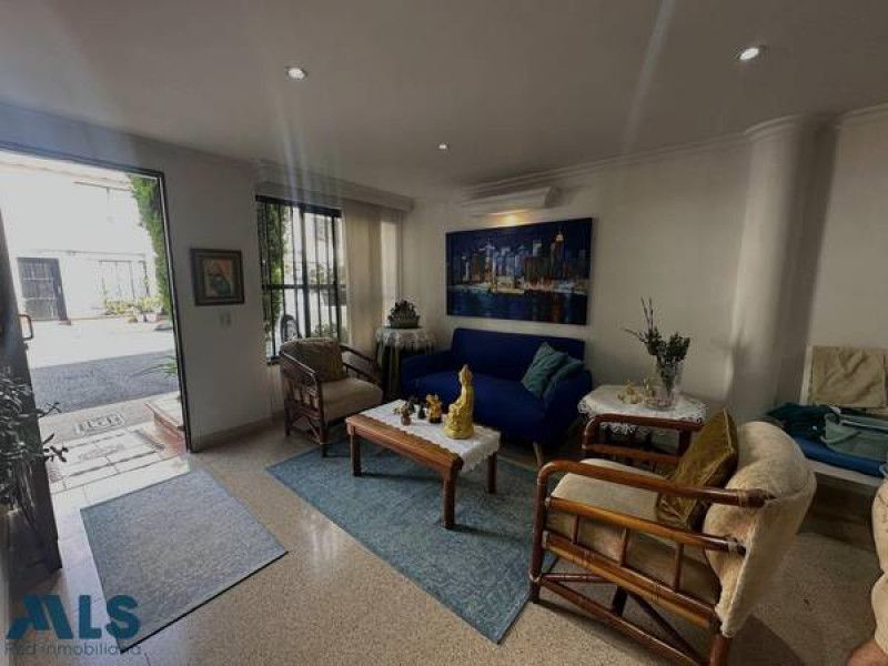 Casa en venta Antioquia Medellín Diego Echavarria 130 m2 Habitaciones 3 Baños 2 Garajes 2 Precio $830000000