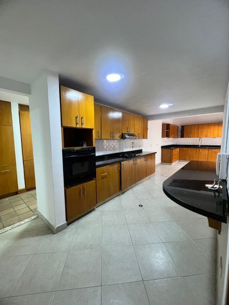 Casa en arriendo Antioquia Medellín Perpetuo Socorro 261 m2 Habitaciones 4 Baños 4 Garajes 0 Precio $8000000