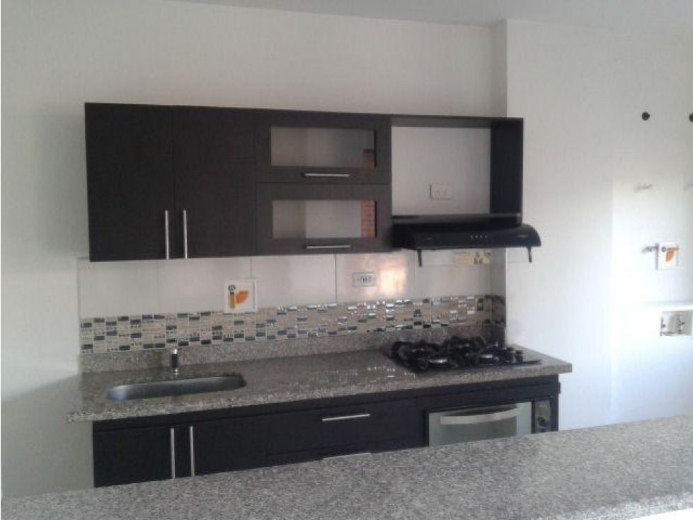 Apartamento en arriendo Antioquia Medellín Granada 80 m2 Habitaciones 3 Baños 2 Garajes 0 Precio $2550000