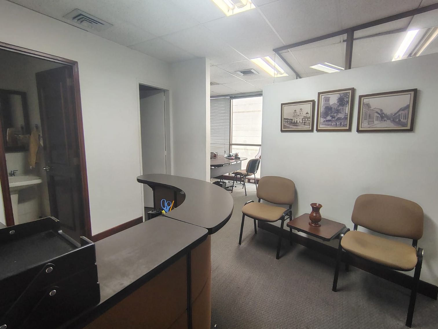 Oficina en arriendo Antioquia Medellín Alejandria 42 m2 Habitaciones 0 Baños 1 Garajes 1 Precio $3400000