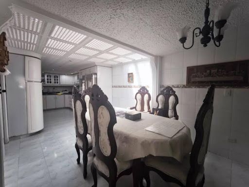 Casa en venta Cundinamarca Bogotá Acacias Usaquen 310 m2 Habitaciones 3 Baños 3 Garajes 4 Precio $1500000000