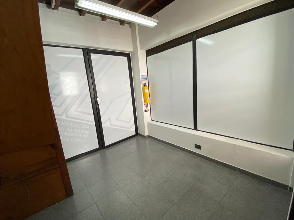 Oficina en arriendo Antioquia Envigado Pontevedra 20 m2 Habitaciones 0 Baños 1 Garajes 0 Precio $1800000