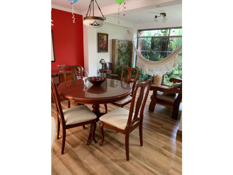 Casa en venta Antioquia Envigado Uribe Ángel 191 m2 Habitaciones 3 Baños 4 Garajes 3 Precio $1435000000