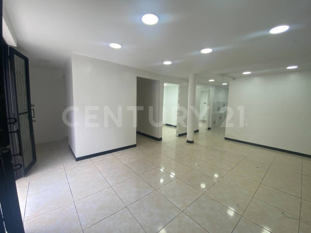 Local en venta Cundinamarca Bogotá La Estrada 105 m2 Habitaciones 0 Baños 1 Garajes 0 Precio $660000000