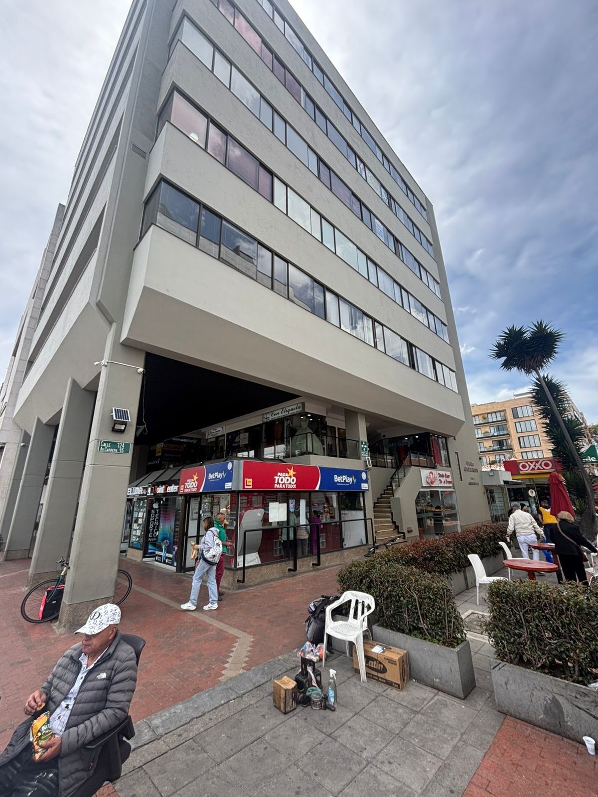 Local en venta Cundinamarca Bogotá Santa Barbara Occidental 10 m2 Habitaciones 0 Baños 0 Garajes 0 Precio $215000000