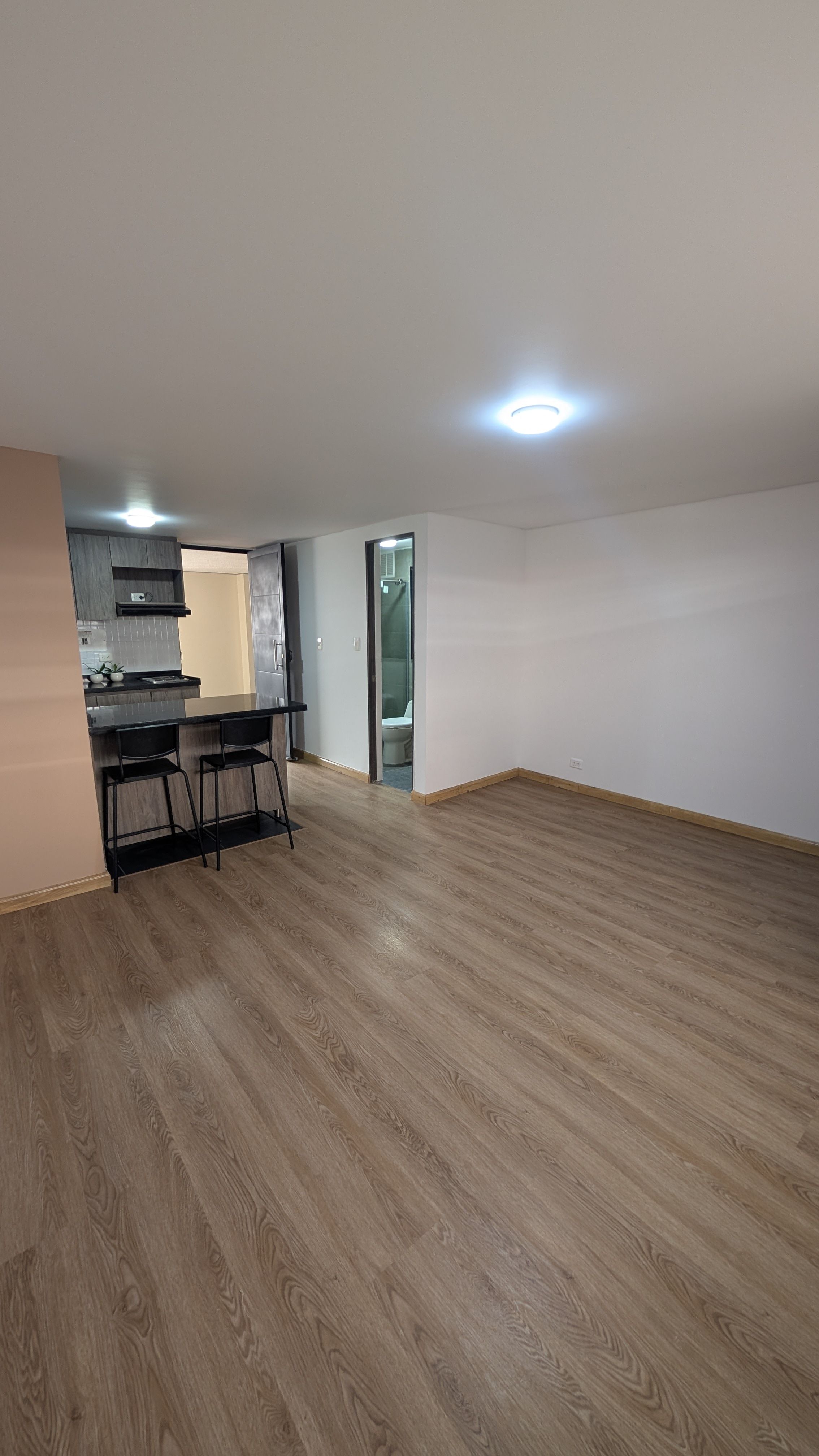 Apartaestudio en venta Cundinamarca Bogotá Marly 32 m2 Habitaciones 1 Baños 1 Garajes 1 Precio $199999999