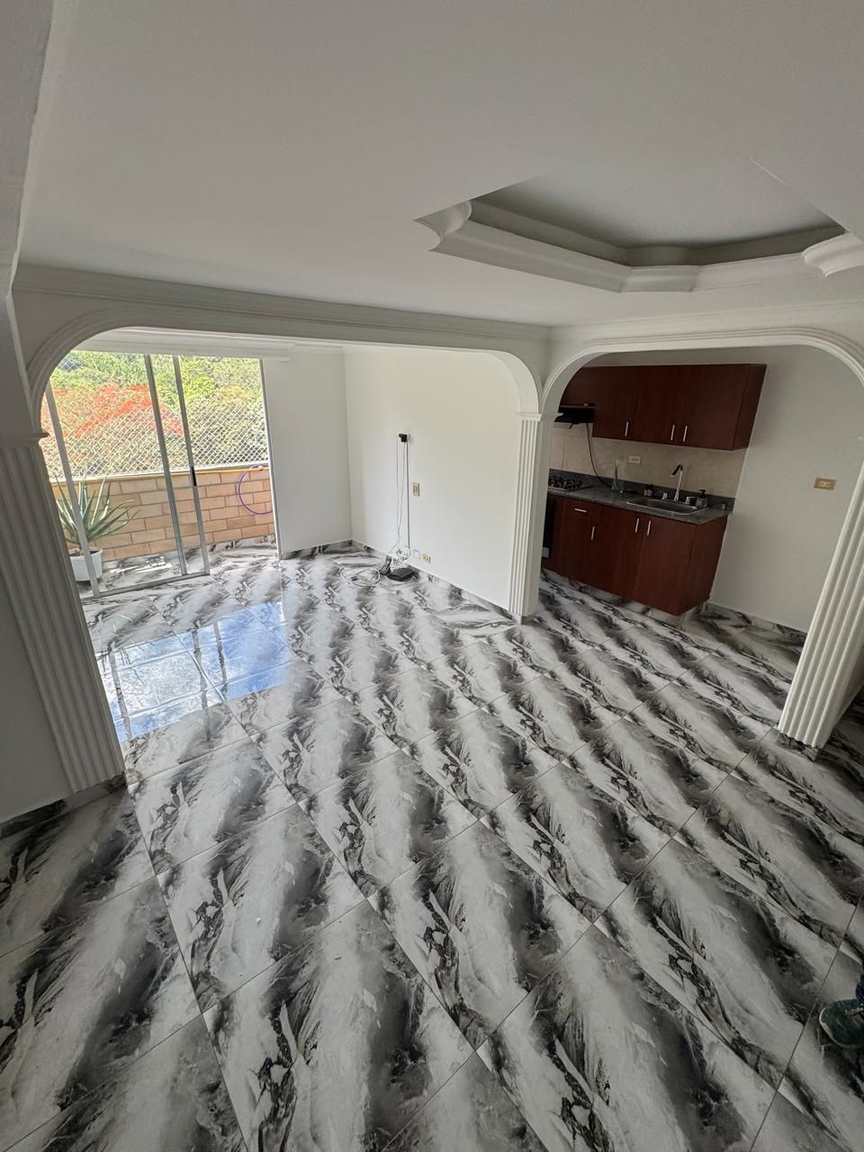 Apartamento en arriendo Antioquia Medellín Loma De Los Bernal 85 m2 Habitaciones 3 Baños 2 Garajes 1 Precio $3100000