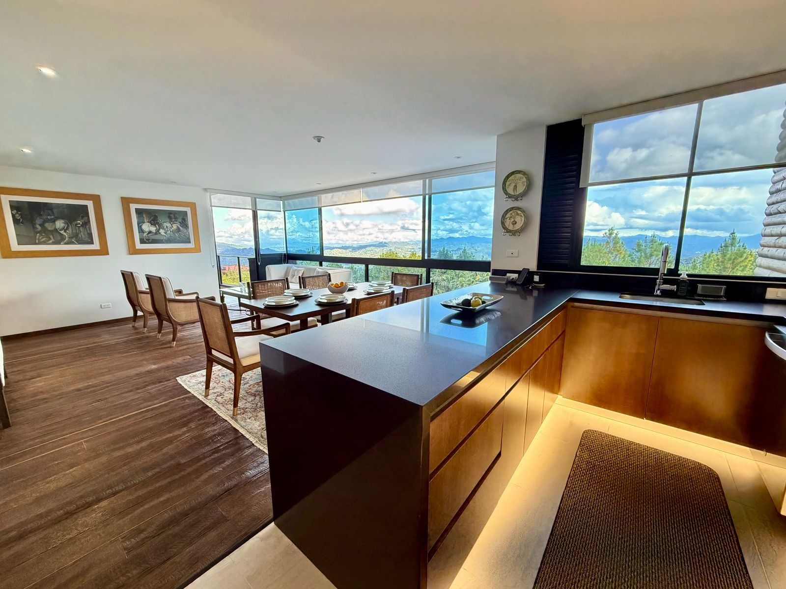 Apartamento en venta Antioquia El Retiro El Retiro 136 m2 Habitaciones 2 Baños 3 Garajes 2 Precio $1540000000