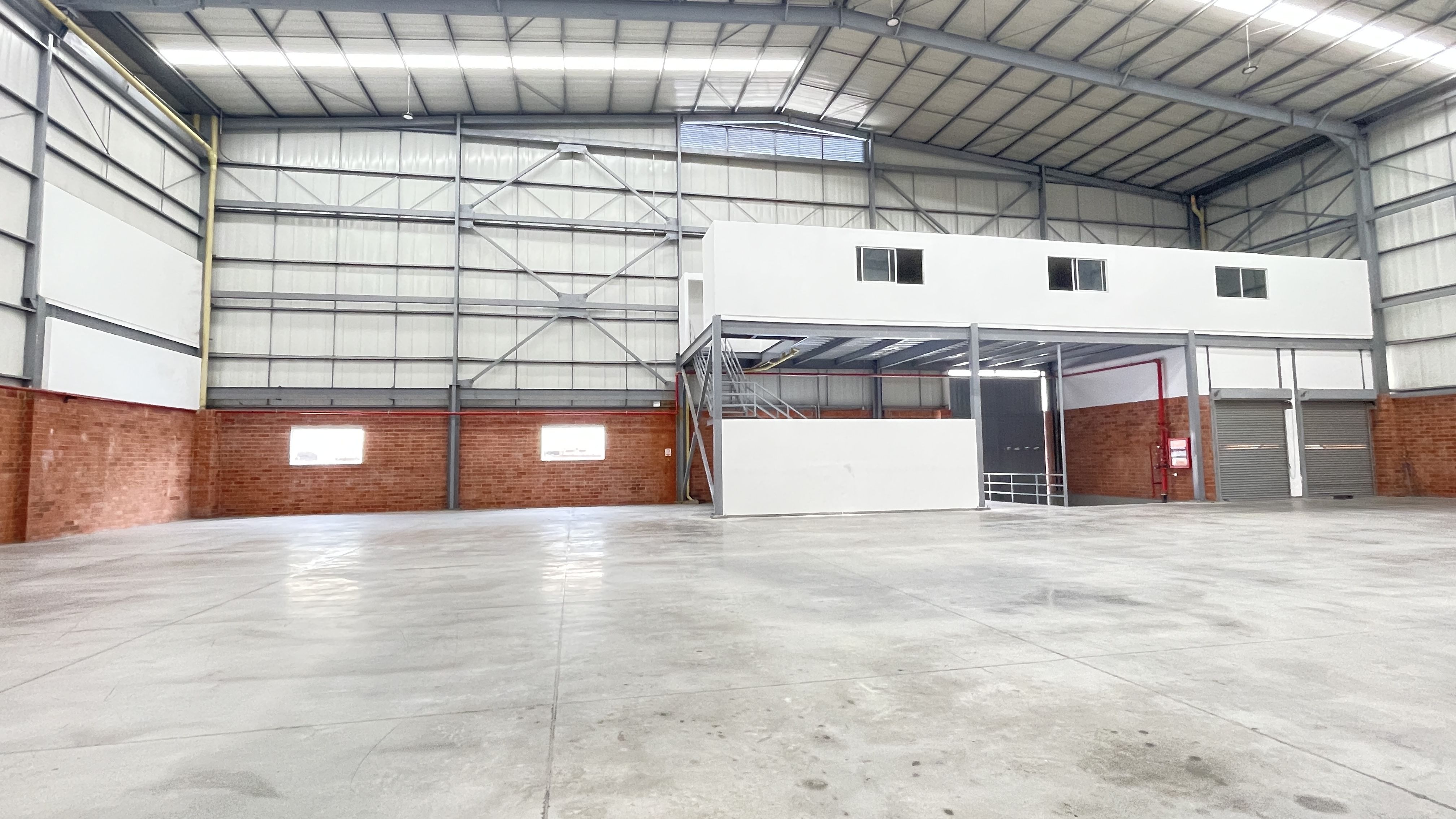 Bodega en venta Valle Del Cauca Yumbo Zona Industrial 1000 m2 Habitaciones 0 Baños 4 Garajes 6 Precio $3150000000