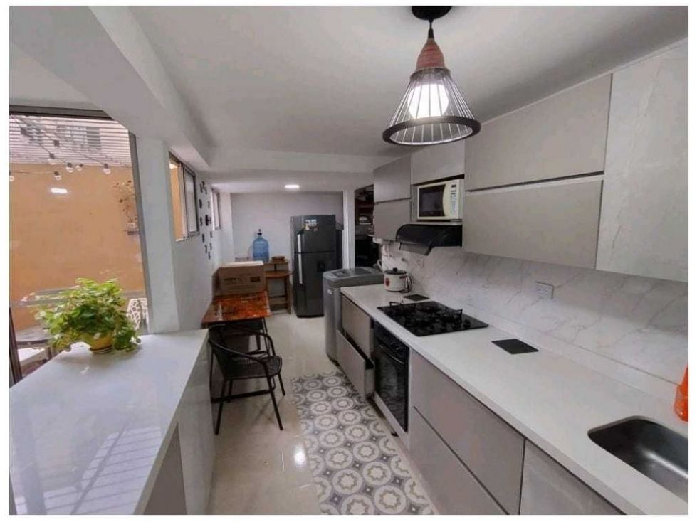 Apartamento en venta Antioquia Medellín La Castellana 120 m2 Habitaciones 3 Baños 2 Garajes 1 Precio $630000000