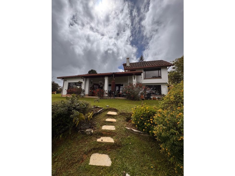 Casa Campestre en venta Antioquia Medellín Medellín 250 m2 Habitaciones 4 Baños 4 Garajes 3 Precio $2500000000
