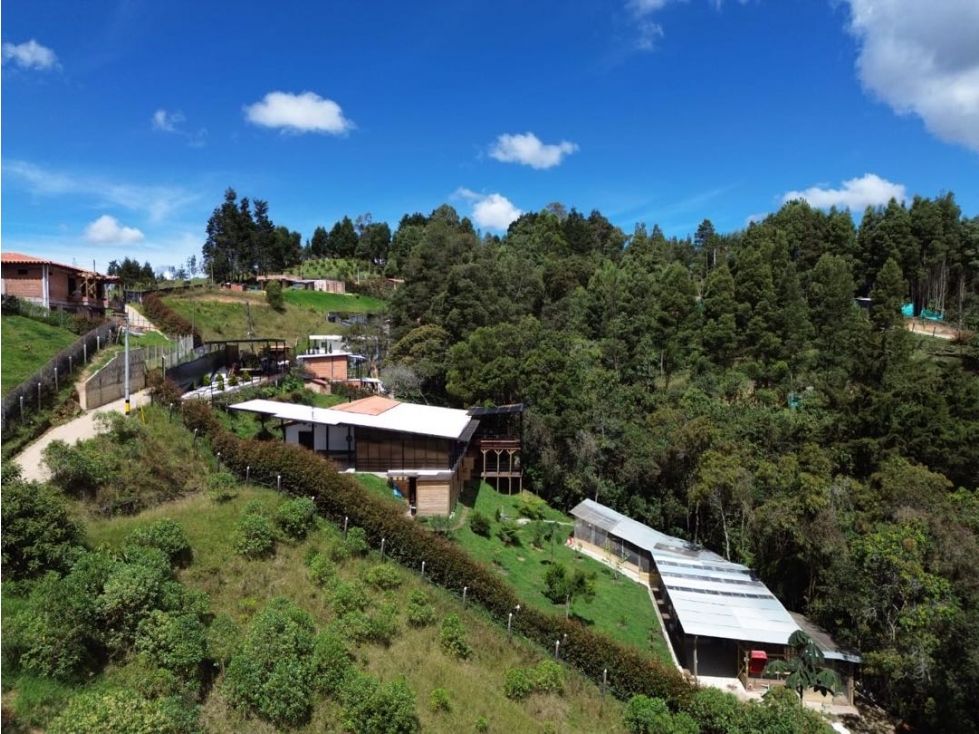 Casa Campestre en venta Antioquia Guarne Guarne 250 m2 Habitaciones 4 Baños 3 Garajes 3 Precio $660000000