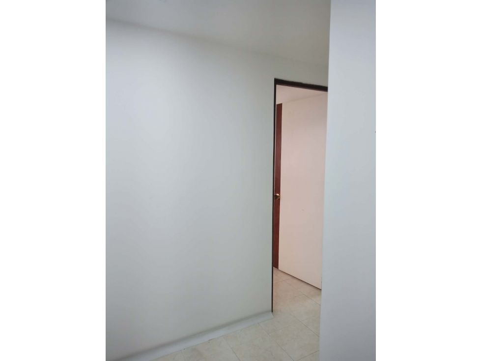 Consultorio en arriendo Antioquia Medellín Los Conquistadores 40 m2 Habitaciones 0 Baños 1 Garajes 1 Precio $3500000