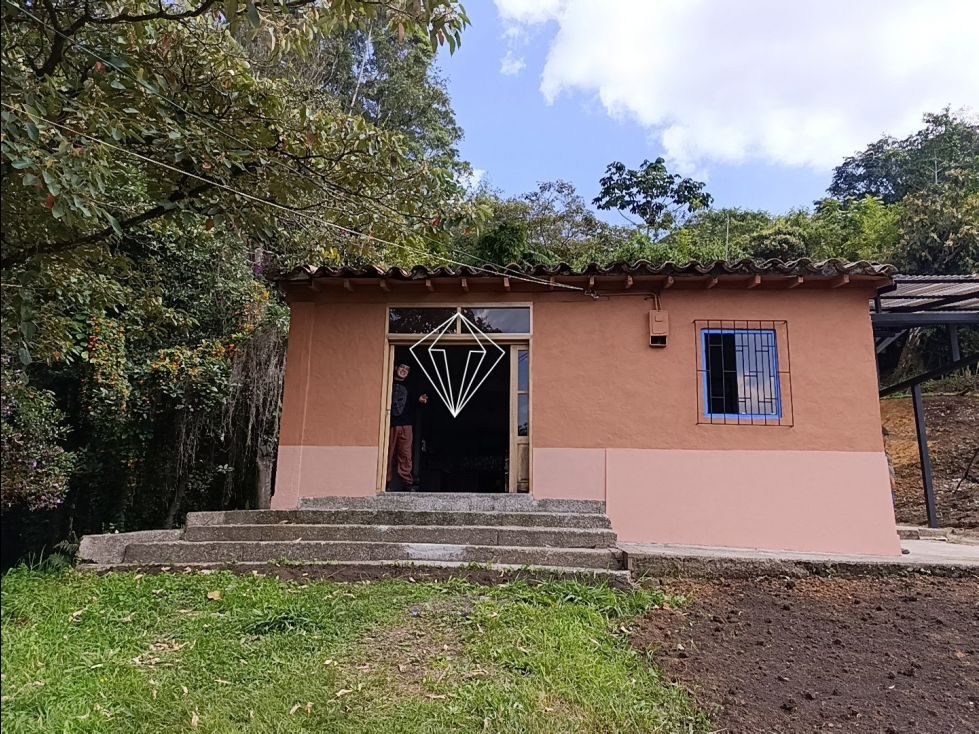 Finca en arriendo Antioquia La Ceja La Ceja 100 m2 Habitaciones 3 Baños 2 Garajes 1 Precio $2000000