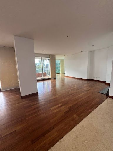 Apartamento en arriendo Antioquia Medellín El Tesoro 272 m2 Habitaciones 3 Baños 4 Garajes 3 Precio $15100000