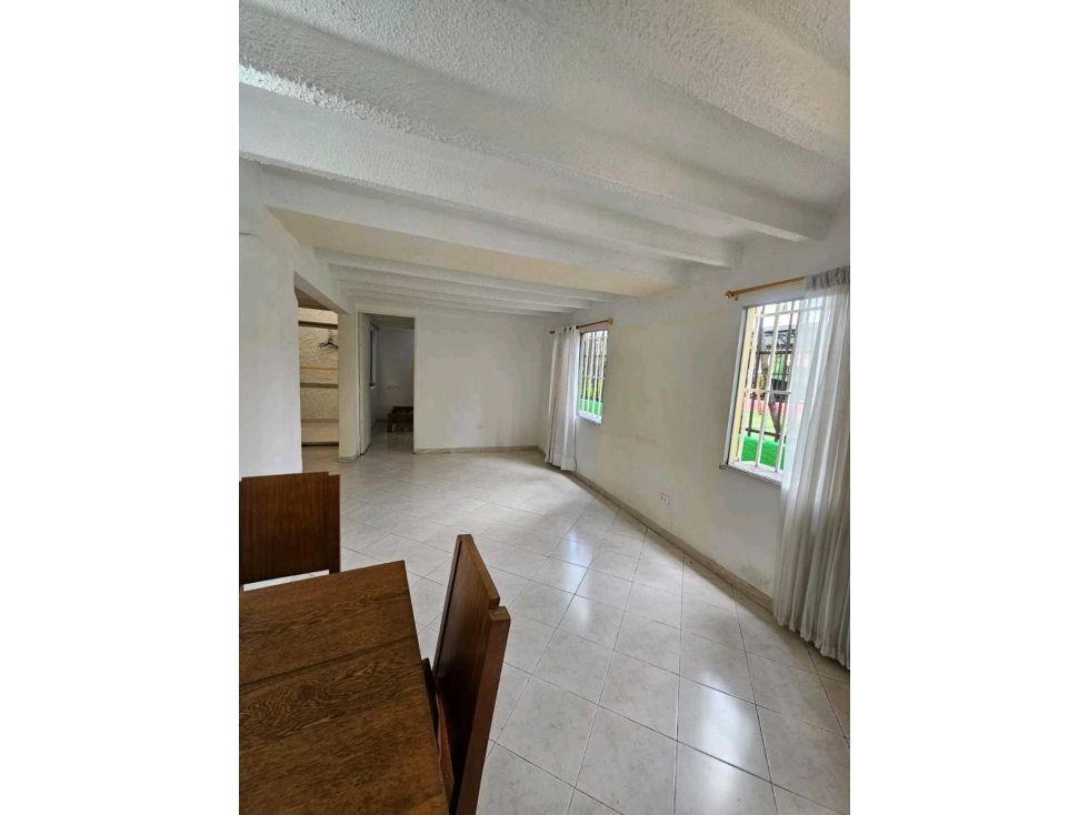 Apartaestudio en venta Antioquia Medellín Miraflores 45 m2 Habitaciones 1 Baños 1 Garajes 0 Precio $250000000