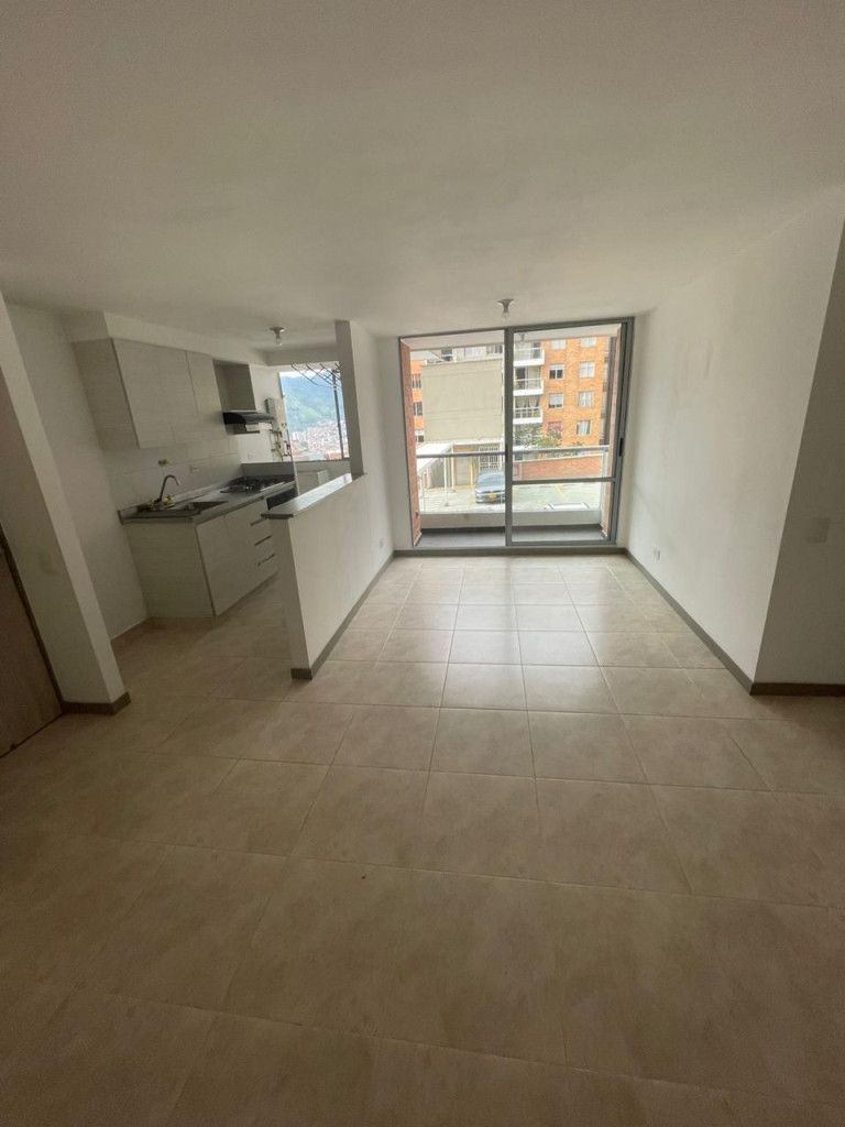 Apartamento en arriendo Antioquia Envigado Loma Del Barro 67 m2 Habitaciones 3 Baños 2 Garajes 1 Precio $2500000