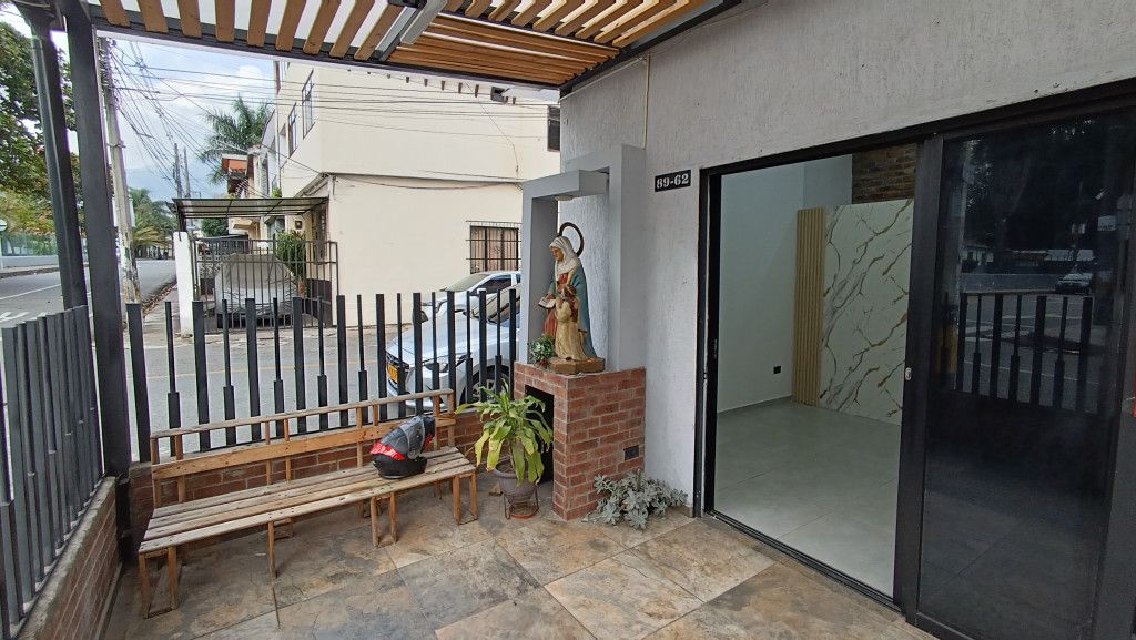 Local en arriendo Antioquia Medellín Santa Lucia 30 m2 Habitaciones 0 Baños 0 Garajes 0 Precio $1250000