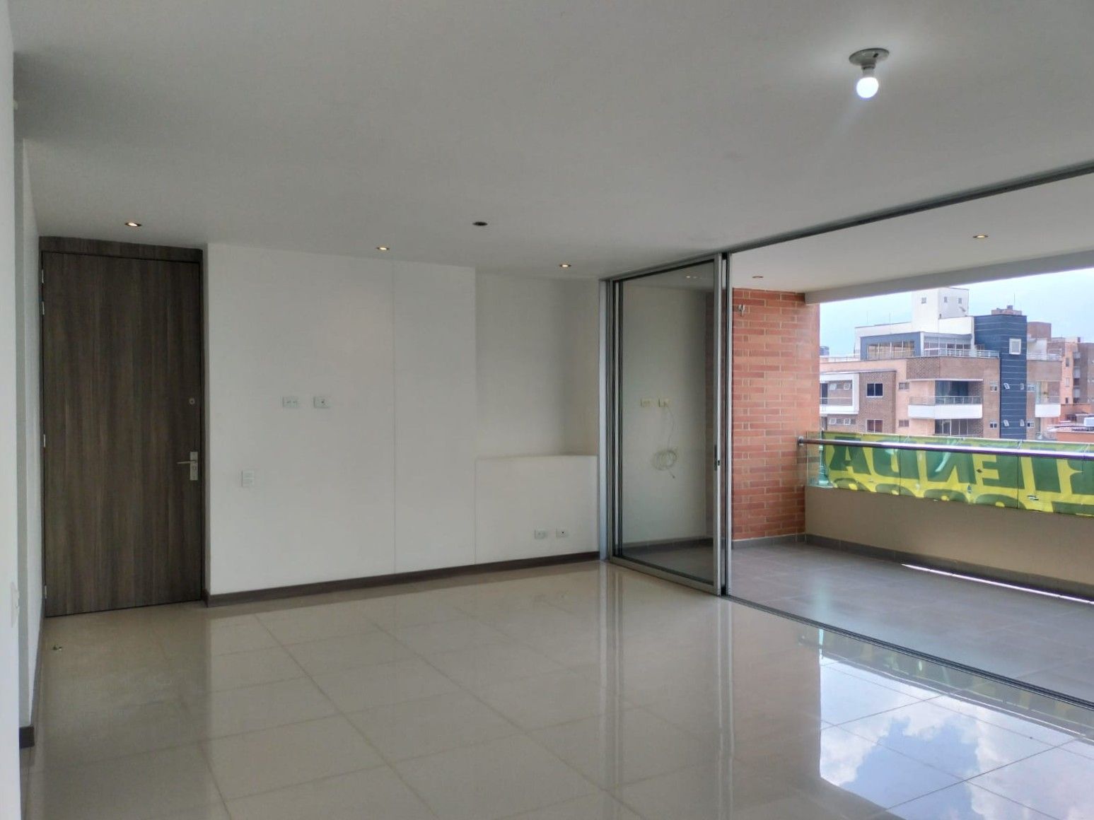 Apartamento en arriendo Antioquia Envigado Bosques De Zúñiga 108 m2 Habitaciones 2 Baños 2 Garajes 2 Precio $5650000