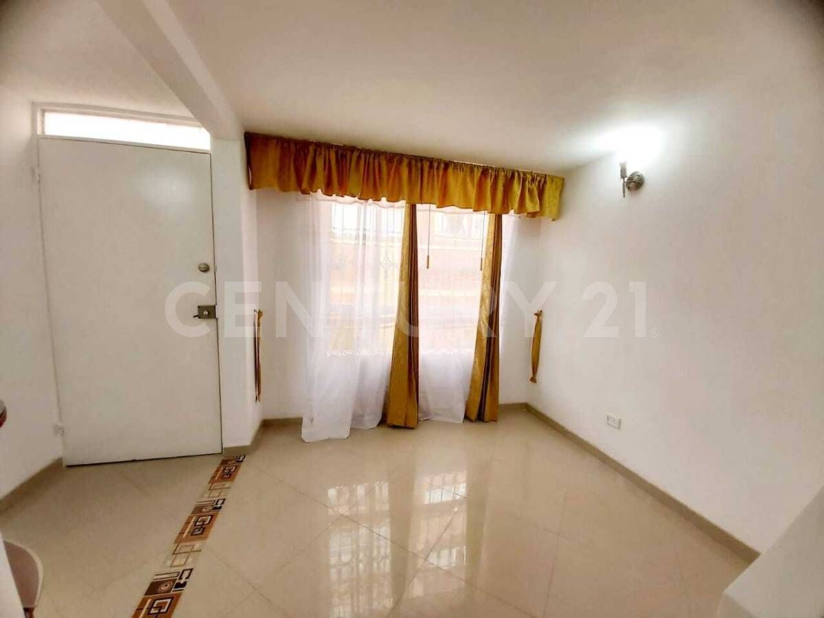 Casa en arriendo Cundinamarca Bogotá Cr Quintas De San Pedro Et I 70 m2 Habitaciones 3 Baños 2 Garajes 1 Precio $2500000