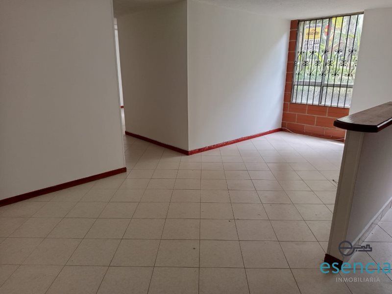 Apartamento en arriendo Antioquia Envigado La Sebastiana 70 m2 Habitaciones 3 Baños 2 Garajes 0 Precio $2400000