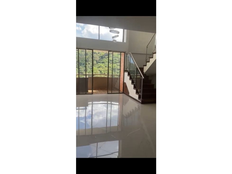 Apartamento en venta Antioquia Medellín La Pilarica 165 m2 Habitaciones 5 Baños 3 Garajes 1 Precio $950000000