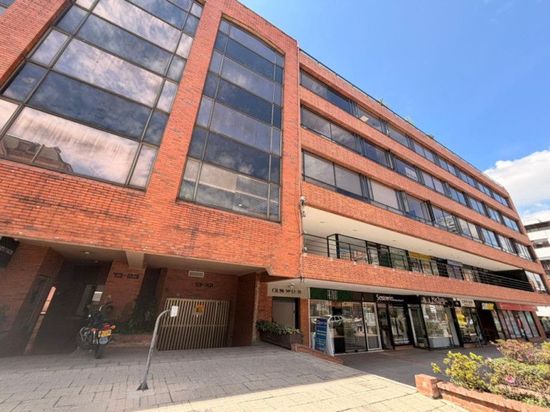 Oficina en arriendo Cundinamarca Bogotá Chico 45 m2 Habitaciones 0 Baños 1 Garajes 1 Precio $2700000