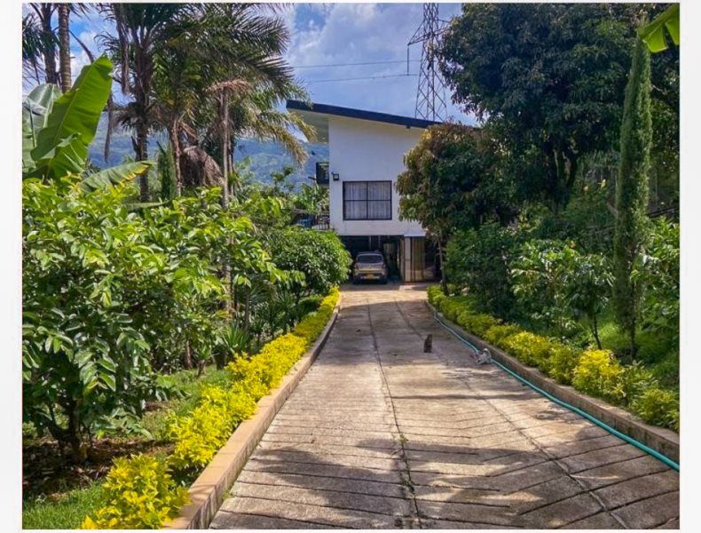 Casa en arriendo Antioquia Girardota Centro 180 m2 Habitaciones 3 Baños 2 Garajes 0 Precio $6000000