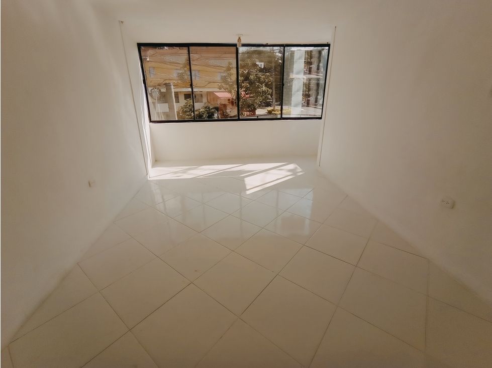 Oficina en arriendo Antioquia Medellín Simon Bolivar 80 m2 Habitaciones 0 Baños 1 Garajes 0 Precio $2300000