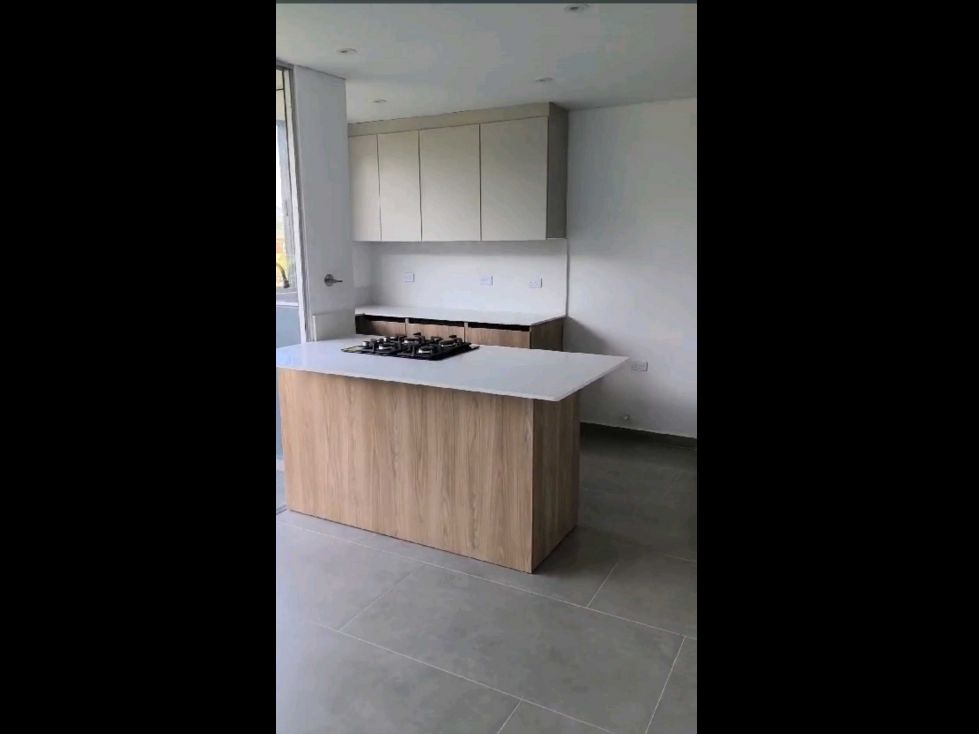 Apartamento en venta Antioquia La Ceja Centro 64 m2 Habitaciones 2 Baños 2 Garajes 2 Precio $540000000
