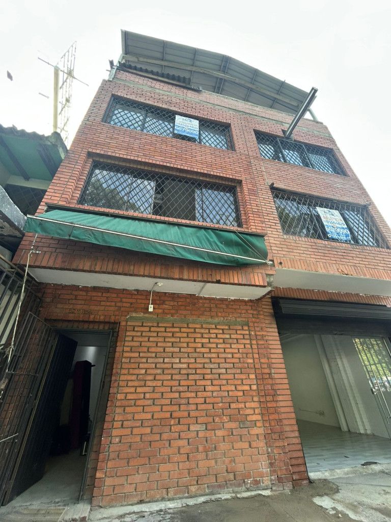 Bodega en arriendo Valle Del Cauca Cali Sector Patio Bonito 400 m2 Habitaciones 0 Baños 1 Garajes 0 Precio $5000000