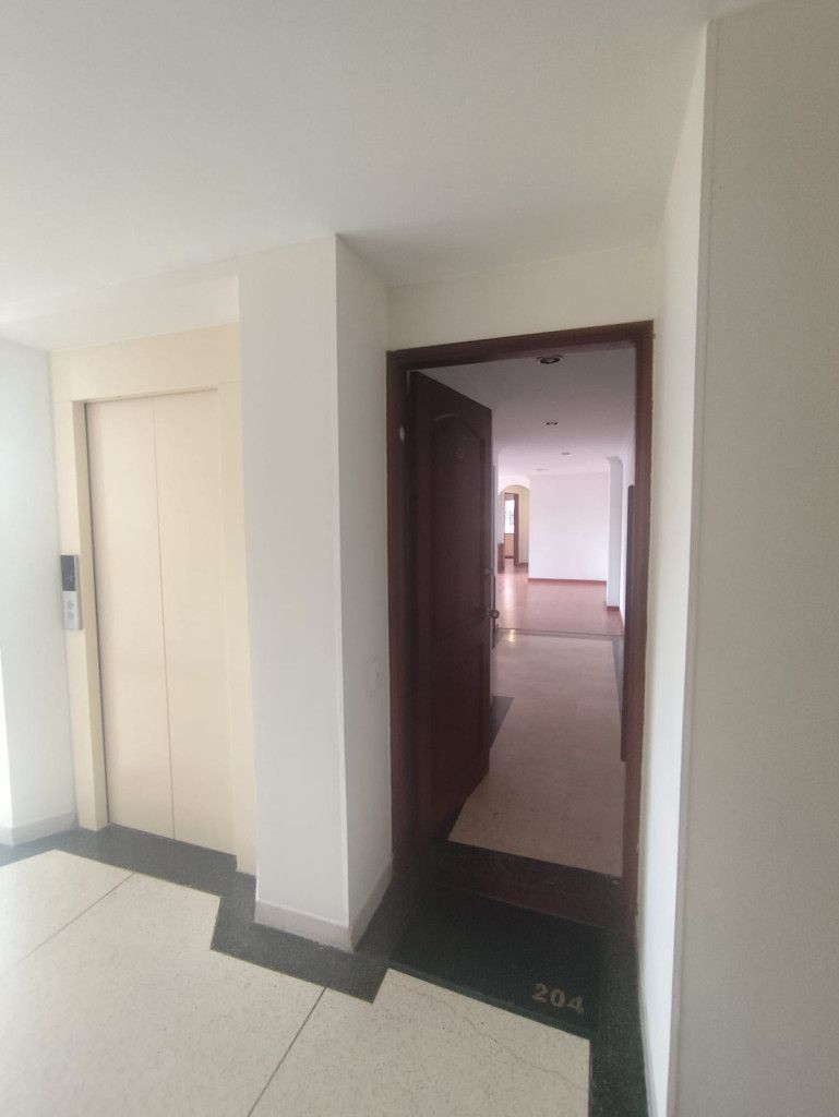 Apartamento en venta Cundinamarca Bogotá Molinos Norte 82 m2 Habitaciones 2 Baños 2 Garajes 2 Precio $500000000