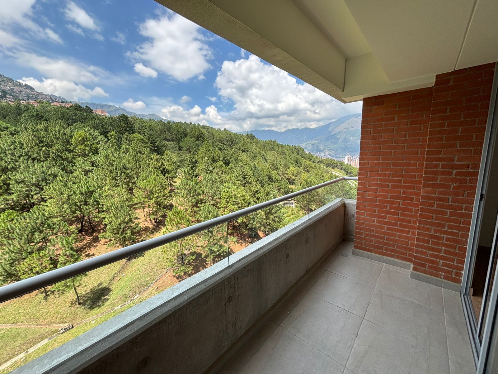 Apartamento en arriendo Antioquia Bello Urbanización Porto Alegre 98 m2 Habitaciones 3 Baños 2 Garajes 2 Precio $4380000