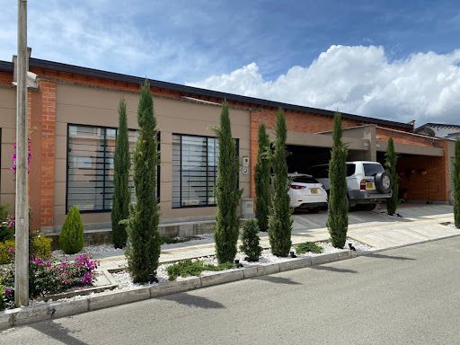 Casa en arriendo Antioquia Rionegro El Porvenir 161 m2 Habitaciones 3 Baños 3 Garajes 2 Precio $4700000