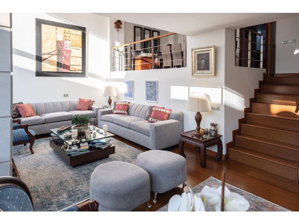 Casa en venta Cundinamarca Bogotá Bosque De Pinos 284 m2 Habitaciones 4 Baños 5 Garajes 3 Precio $1850000000