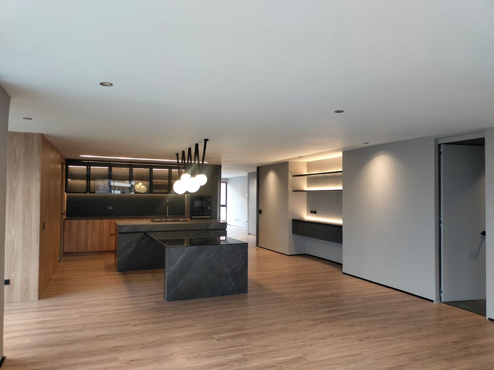 Apartamento en venta Antioquia Medellín La Florida 195 m2 Habitaciones 3 Baños 4 Garajes 3 Precio $1870000000