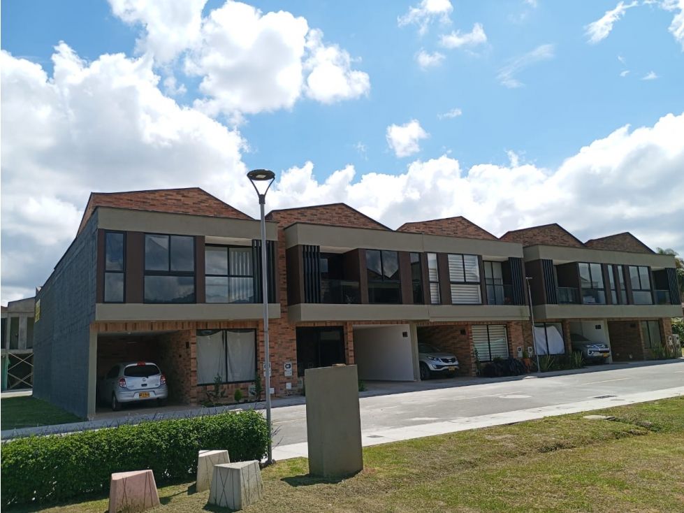 Lote en venta Antioquia La Ceja Centro 70 m2 Habitaciones 0 Baños 0 Garajes 0 Precio $195000000